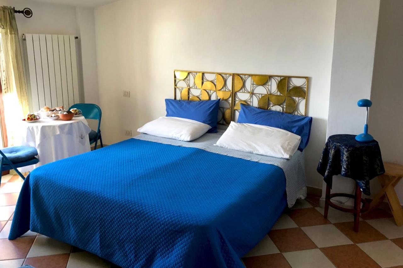 Il Giardino Sul Mare B&B 리바 리구레 외부 사진